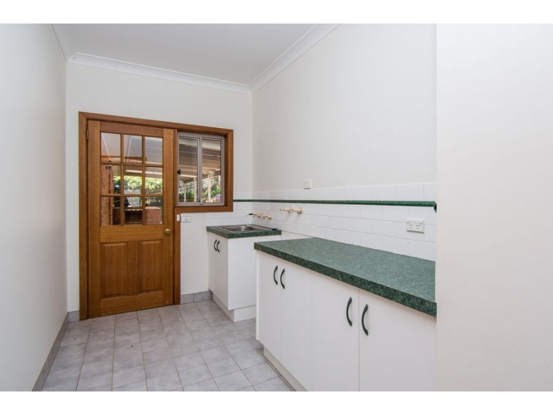 49 Henwood Avenue, Kooringal NSW 2650