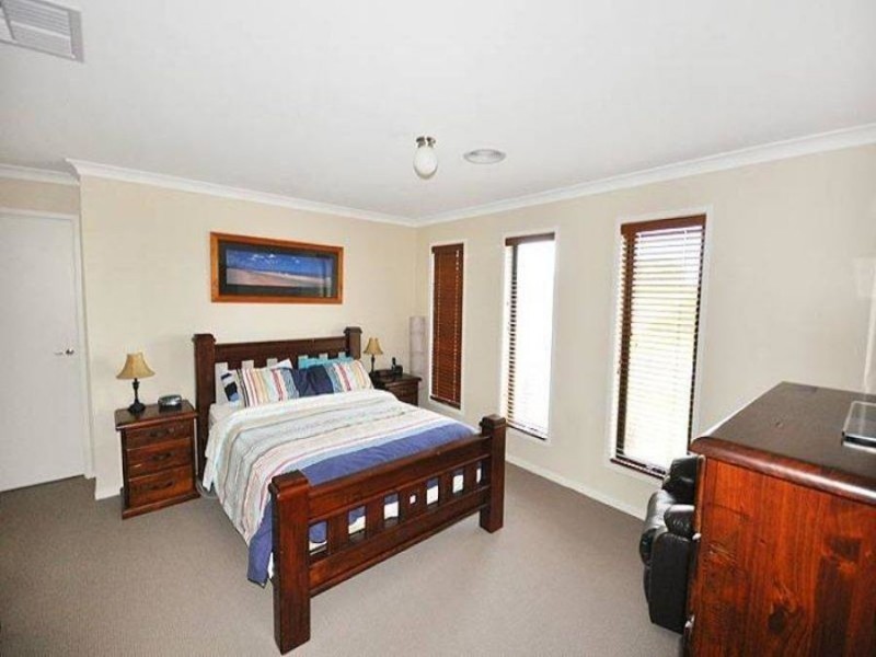 4 Protea Place, Forest Hill NSW 2651