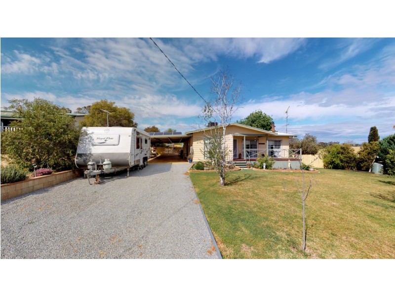 18 Tarcutta Street, Ladysmith NSW 2652