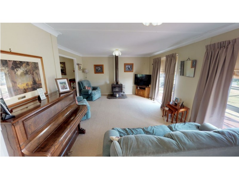 18 Tarcutta Street, Ladysmith NSW 2652
