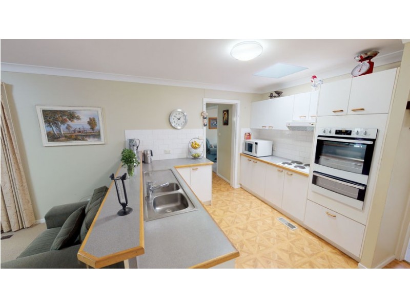 18 Tarcutta Street, Ladysmith NSW 2652
