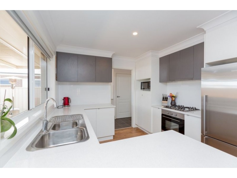 1 St Pauls Place, Gobbagombalin NSW 2650