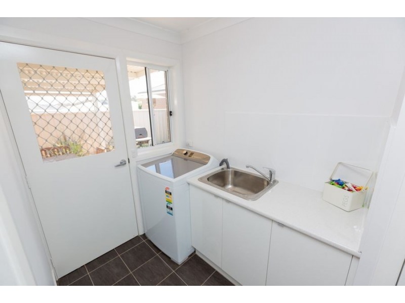 1 St Pauls Place, Gobbagombalin NSW 2650