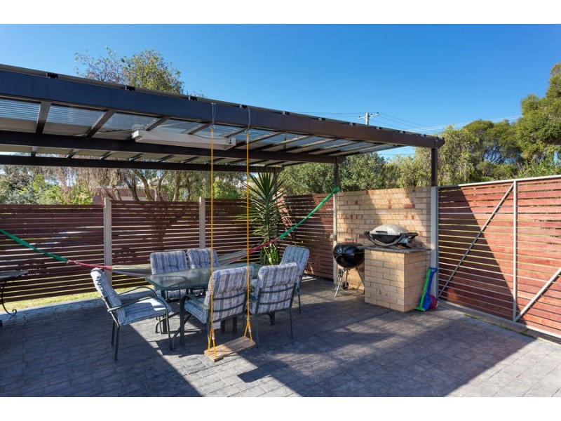 2 Truman Avenue, Tolland NSW 2650