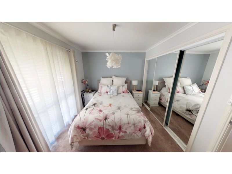 53 Adjin Street, Mount Austin NSW 2650