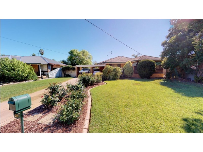 25 Geneva Crescent, Lake Albert NSW 2650
