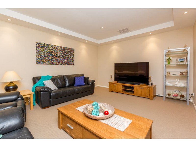 2 Monaro Court, Tatton NSW 2650