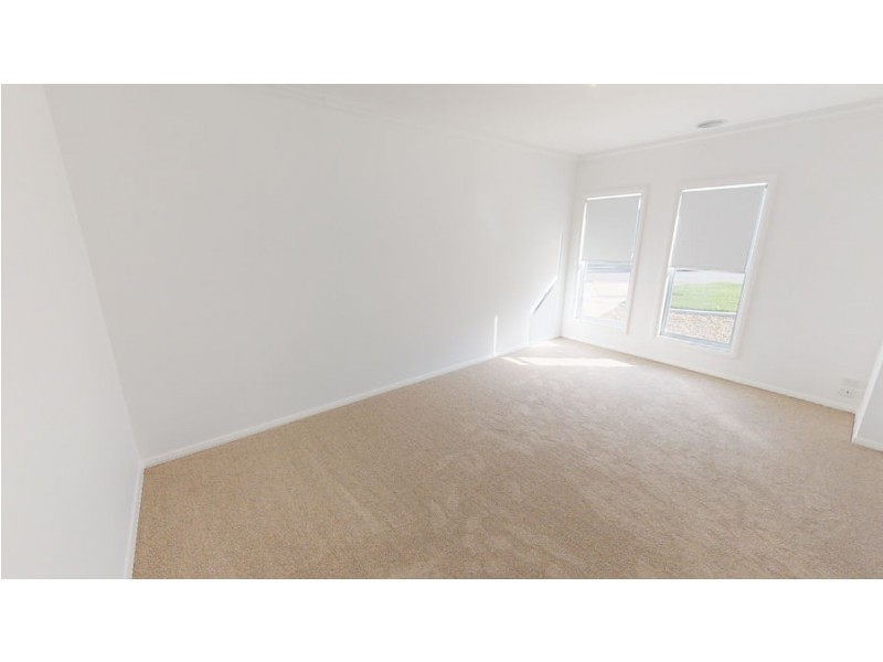 8 Warrock Place, Bourkelands NSW 2650