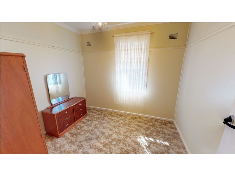 12 James Street, Kooringal NSW 2650