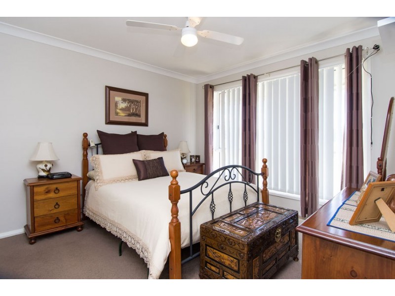 2 Wilton Street, Bourkelands NSW 2650