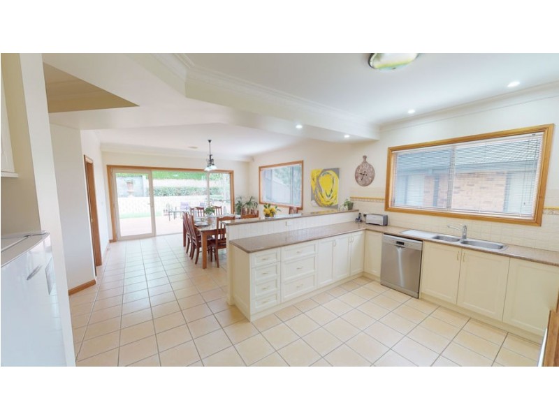19 Atherton Crescent, Tatton NSW 2650