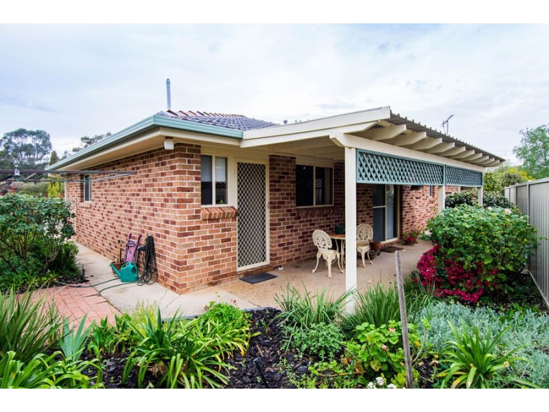 2/7 Barwon Place, Tatton NSW 2650