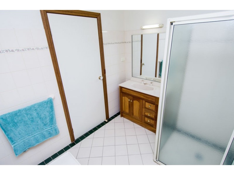 2/7 Barwon Place, Tatton NSW 2650