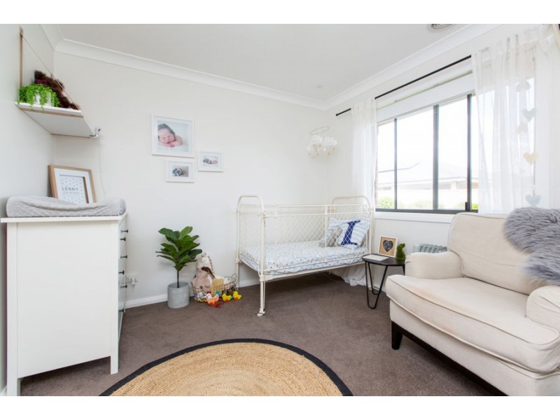 9 Cootamundra Boulevard, Gobbagombalin NSW 2650