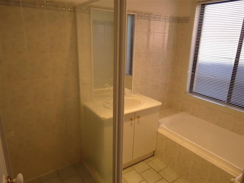 1 Hargrave Avenue, Wagga Wagga NSW 2650