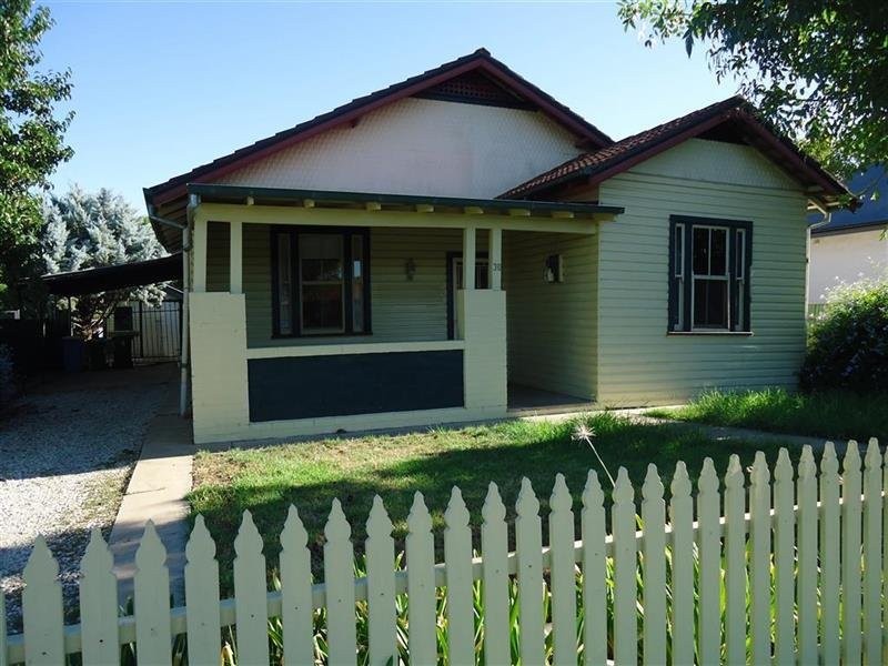 30 Albury Street, Wagga Wagga NSW 2650