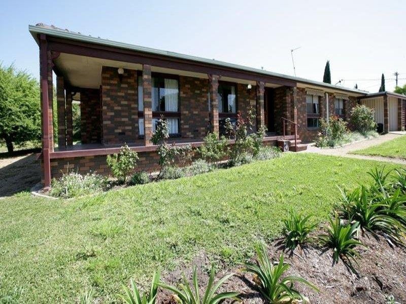 61 Red Hill Road, Wagga Wagga NSW 2650