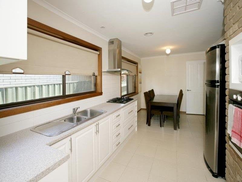 61 Red Hill Road, Wagga Wagga NSW 2650