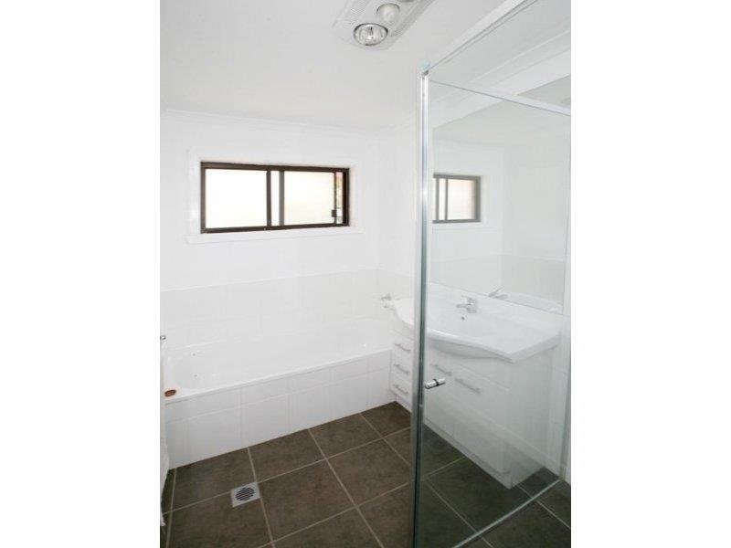 61 Red Hill Road, Wagga Wagga NSW 2650