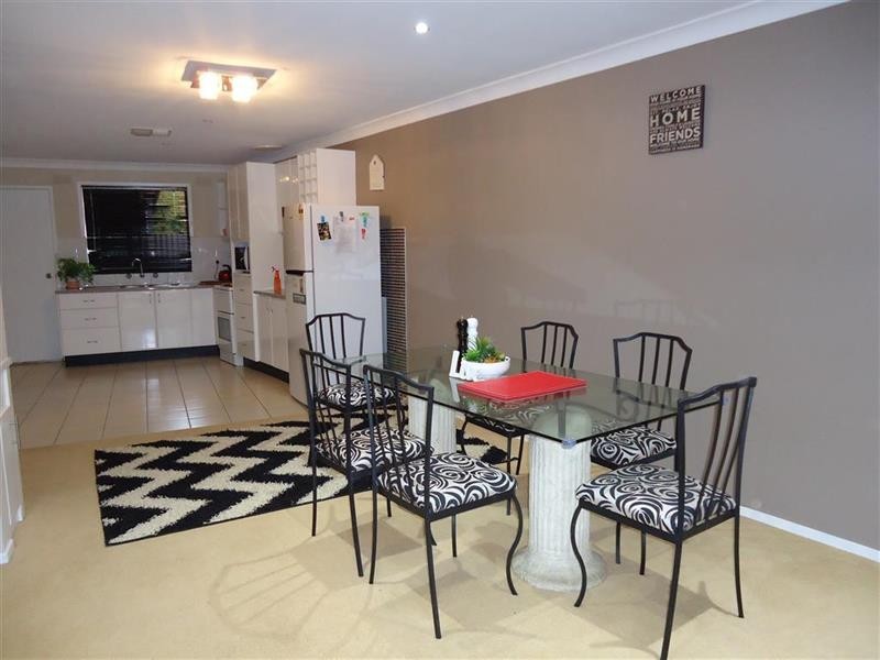 1/8 Ries Crescent, Wagga Wagga NSW 2650