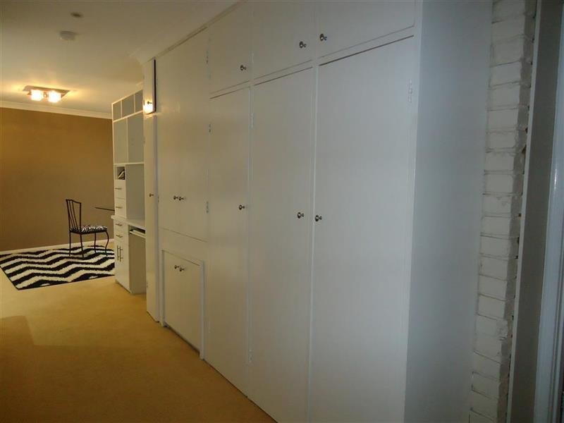 1/8 Ries Crescent, Wagga Wagga NSW 2650