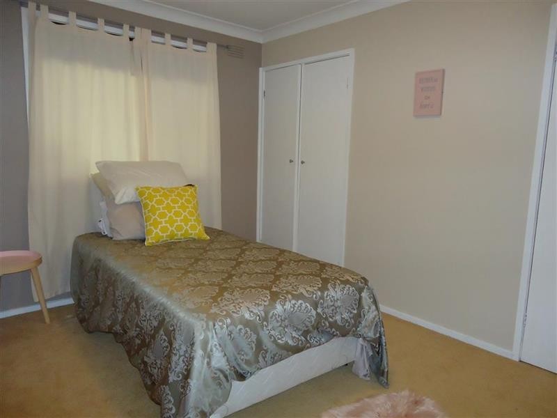 1/8 Ries Crescent, Wagga Wagga NSW 2650