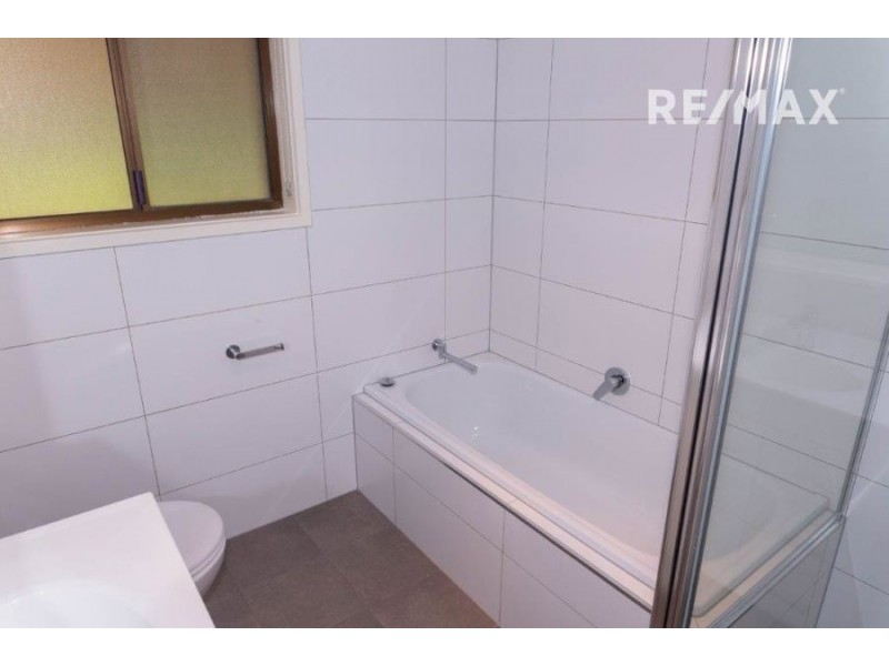 25 Kilpatrick Street, Kooringal NSW 2650