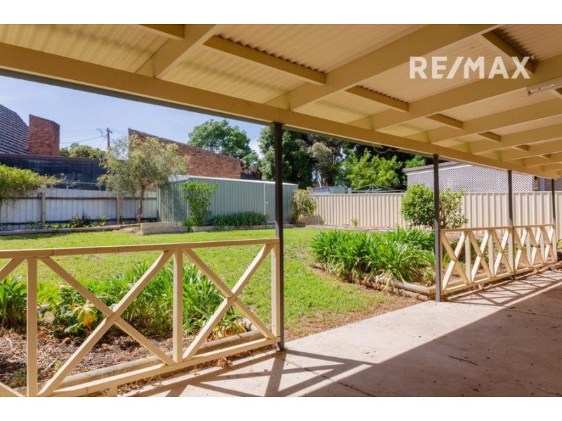 25 Kilpatrick Street, Kooringal NSW 2650