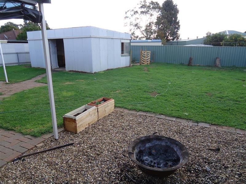 34 Eldershaw Drive, Forest Hill NSW 2651