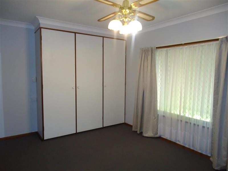 25 Willow Street, Kooringal NSW 2650