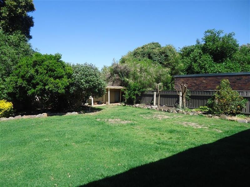 25 Willow Street, Kooringal NSW 2650