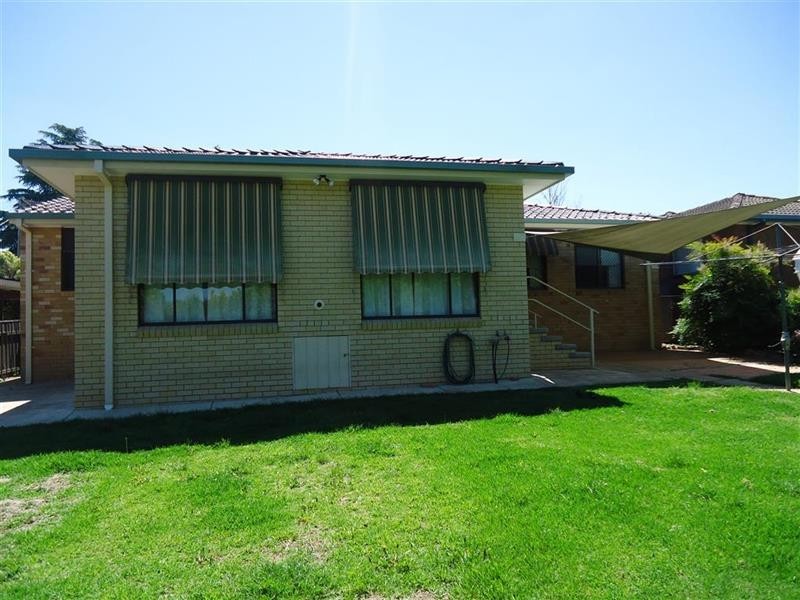 25 Willow Street, Kooringal NSW 2650