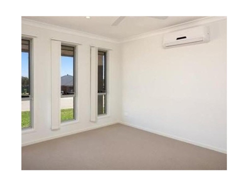 35 Melaleuca Drive, Forest Hill NSW 2651