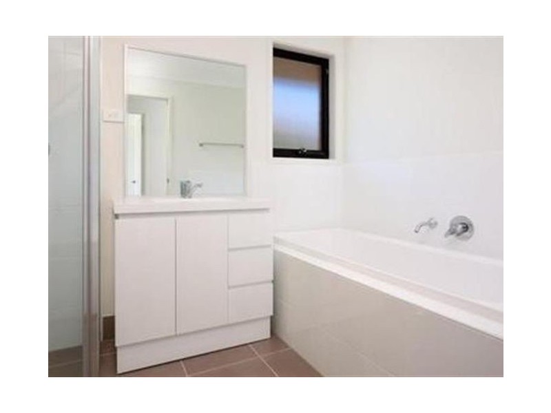 35 Melaleuca Drive, Forest Hill NSW 2651