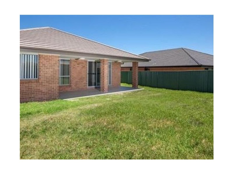 35 Melaleuca Drive, Forest Hill NSW 2651