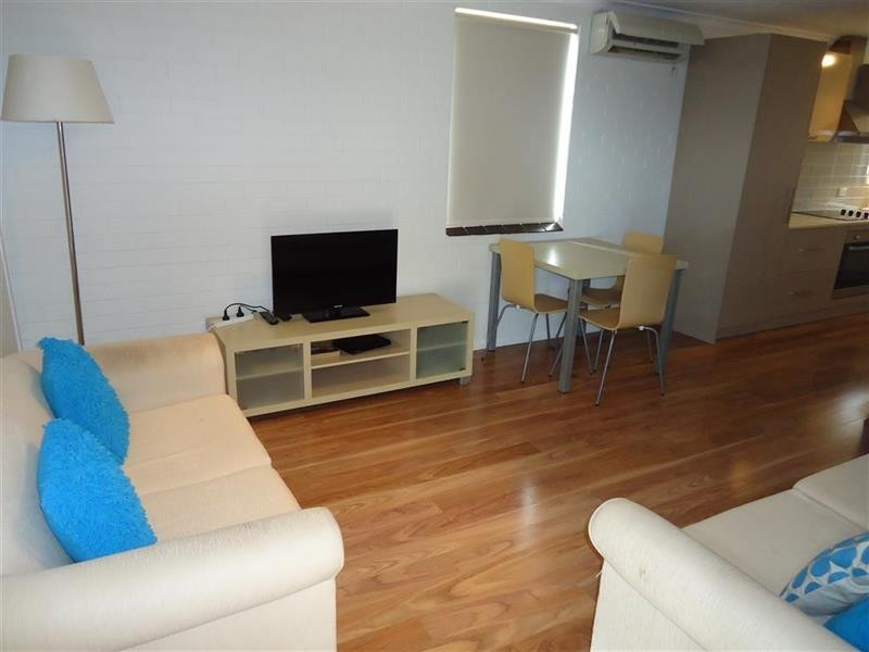 1/24 West Parade, Wagga Wagga NSW 2650