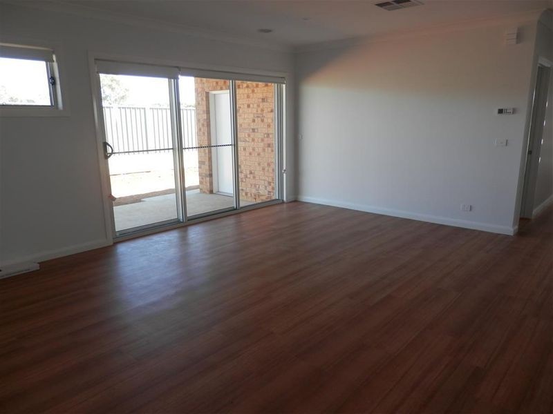 53 Melaleuca Drive, Forest Hill NSW 2651