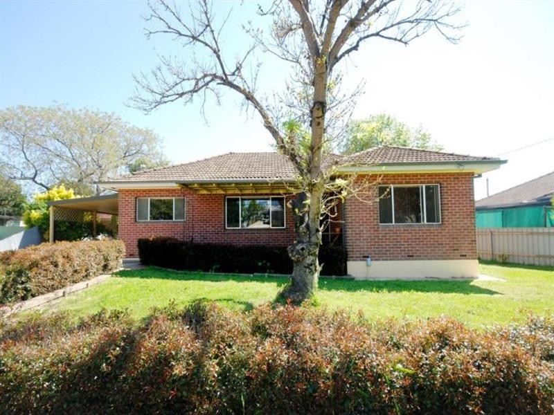 3 Berala Street, Kooringal NSW 2650