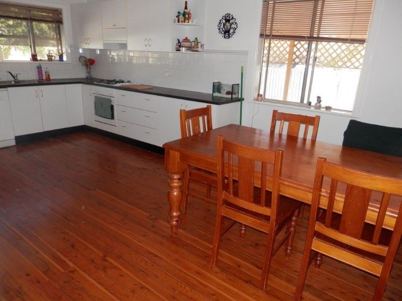 3 Berala Street, Kooringal NSW 2650