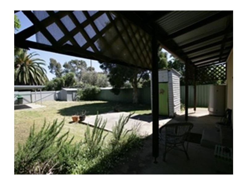 4 Kildare Street, Turvey Park NSW 2650