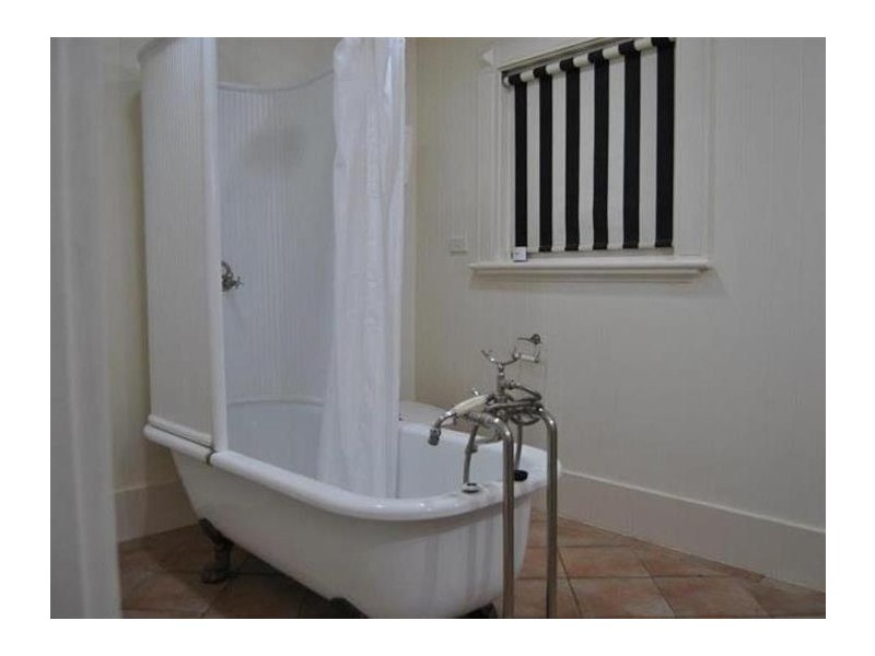 10 Blake Street, Wagga Wagga NSW 2650