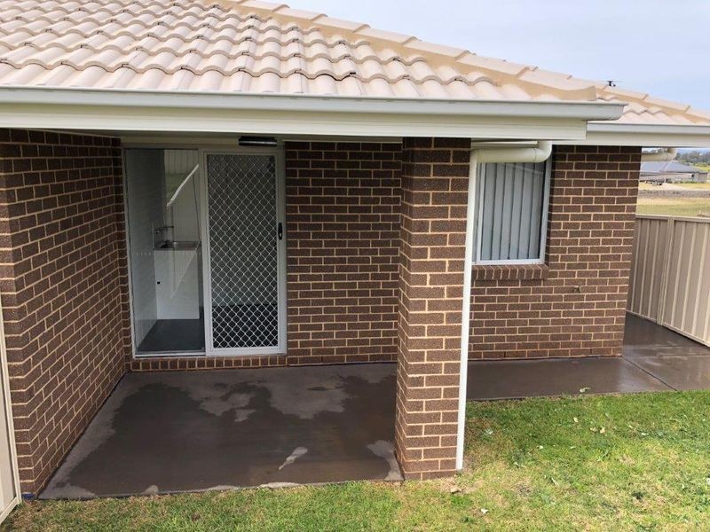 40A Ross Parkway, Gobbagombalin NSW 2650
