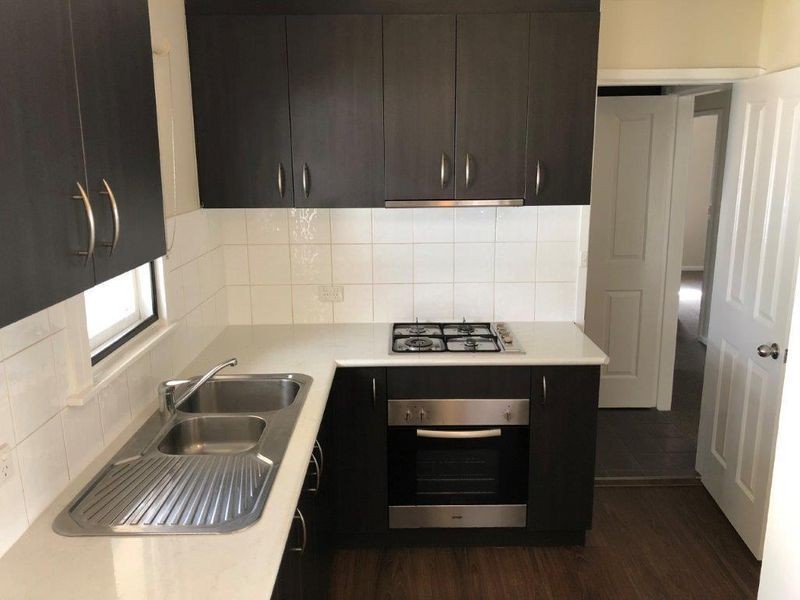 32 McKell Avenue, Mount Austin NSW 2650