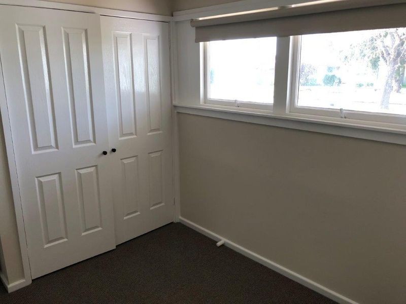 32 McKell Avenue, Mount Austin NSW 2650