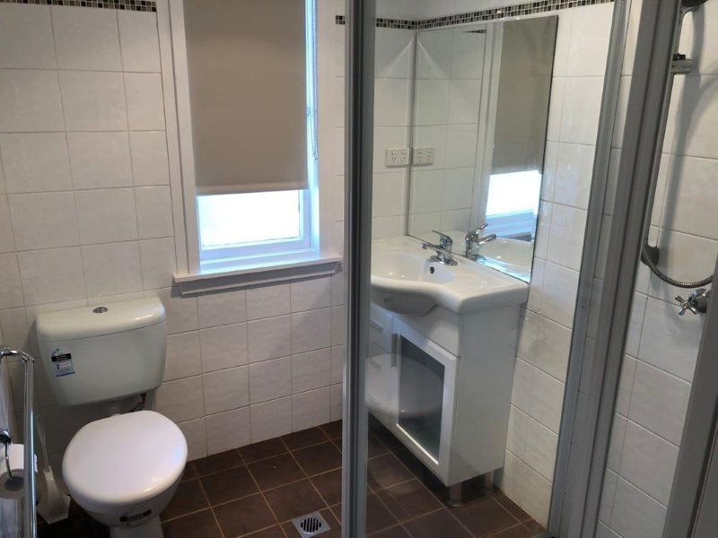 32 McKell Avenue, Mount Austin NSW 2650