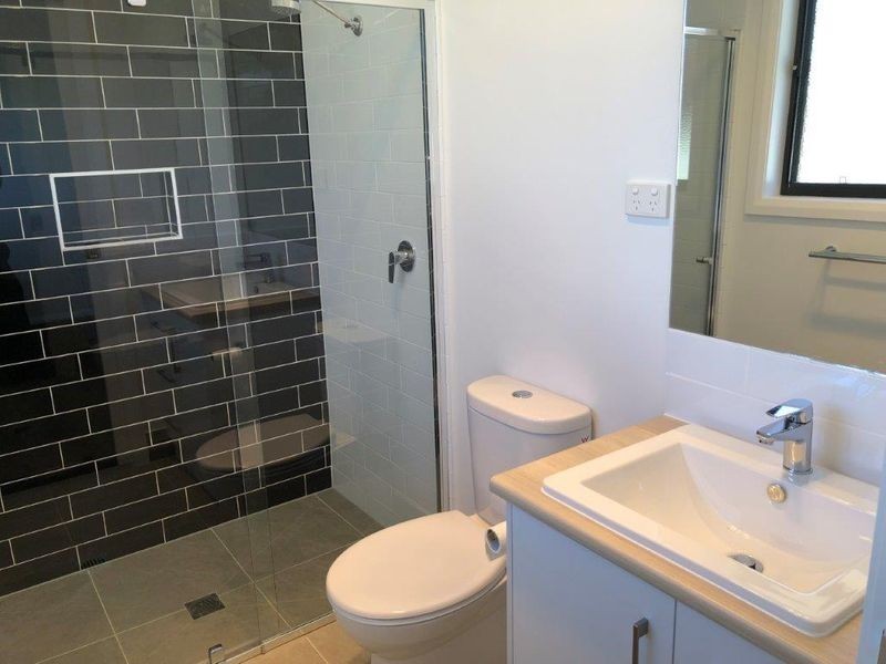 27 Sunvale Crescent, Estella NSW 2650
