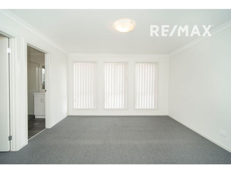 1 Hazelwood Drive, Forest Hill NSW 2651