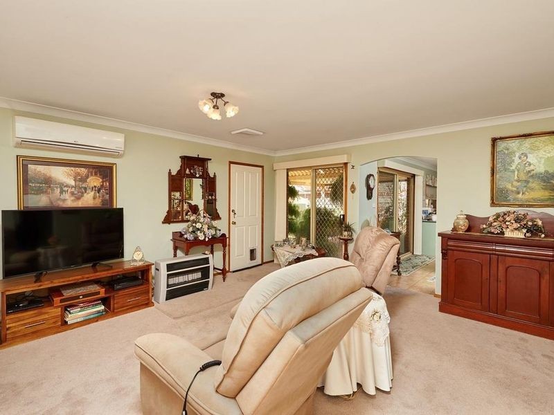 32 Girraween Mews, Glenfield Park NSW 2650