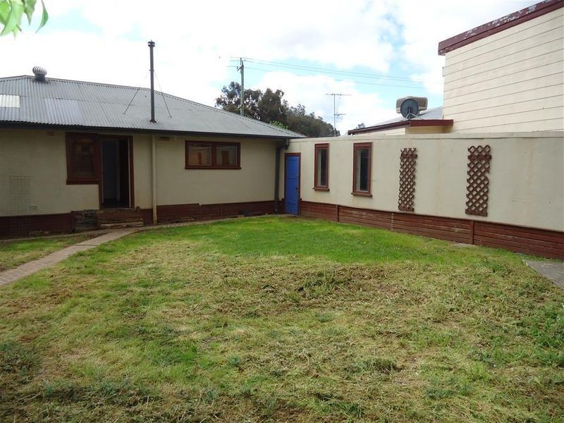 32 Jack Avenue, Mount Austin NSW 2650