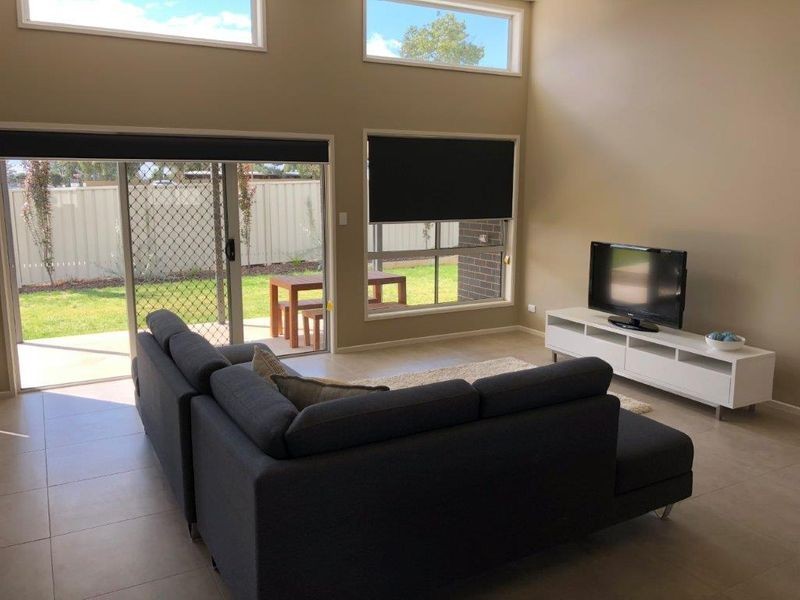 7 Wade Street, Turvey Park NSW 2650
